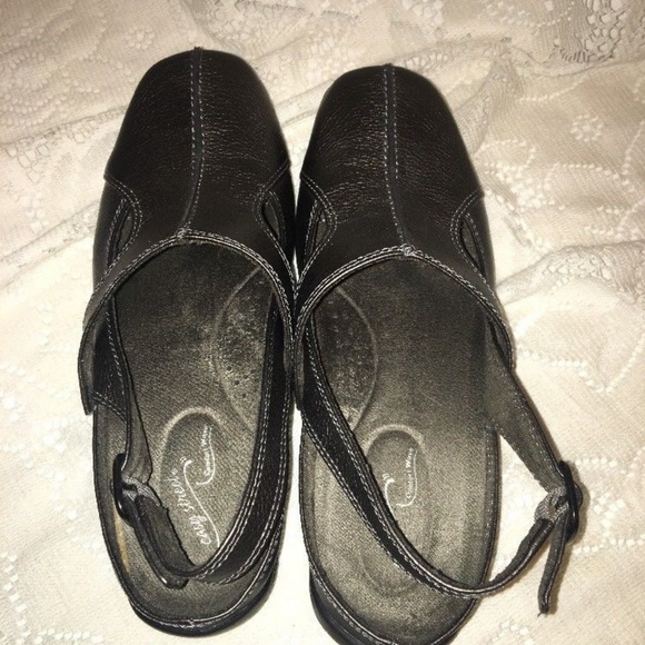 Easy Street Pewter sterling sandal comfort size 8M - Picture 5 of 5